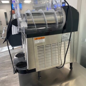 Side view countertop frozen beverage slush machine