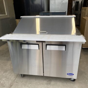 Full view of sandwich preparation table double door cooler lid closed