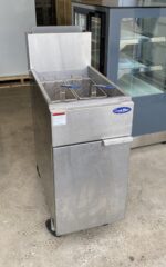 Stainless steel double deep fryer on wheels