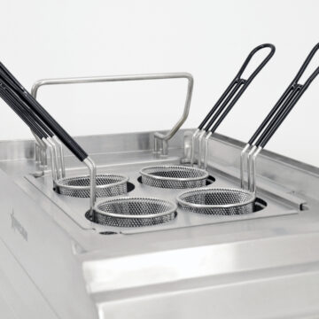 SS single pasta cooker with 4 small round baskets top