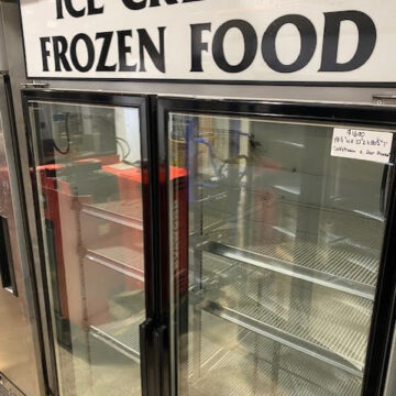 2 door glass freezer